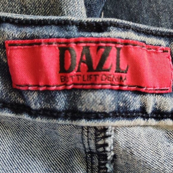 DAZL Butt Lift Denim 11 Women's Jrs Low Rise Destroyed Distressed Jeans - Picture 4 of 4